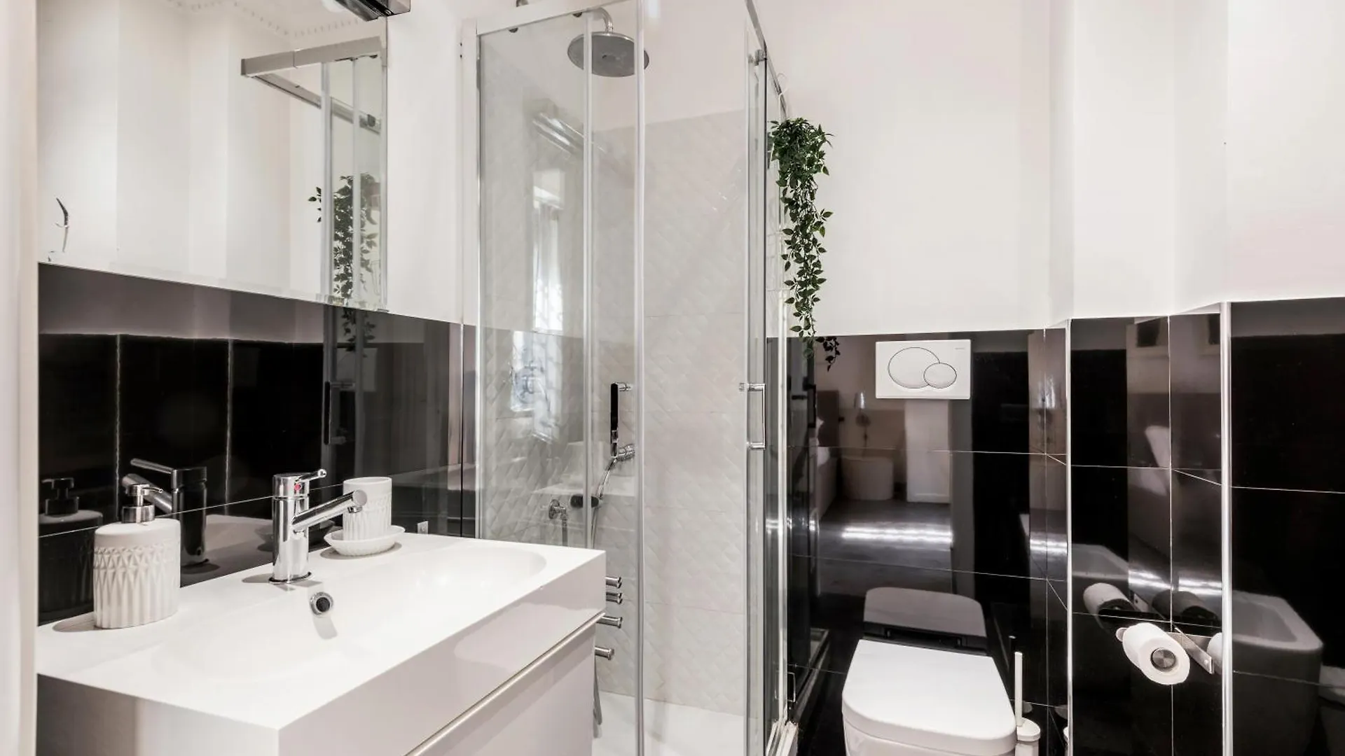 The Best Rent - Apartment In Testaccio District Rome 0*,  Italy