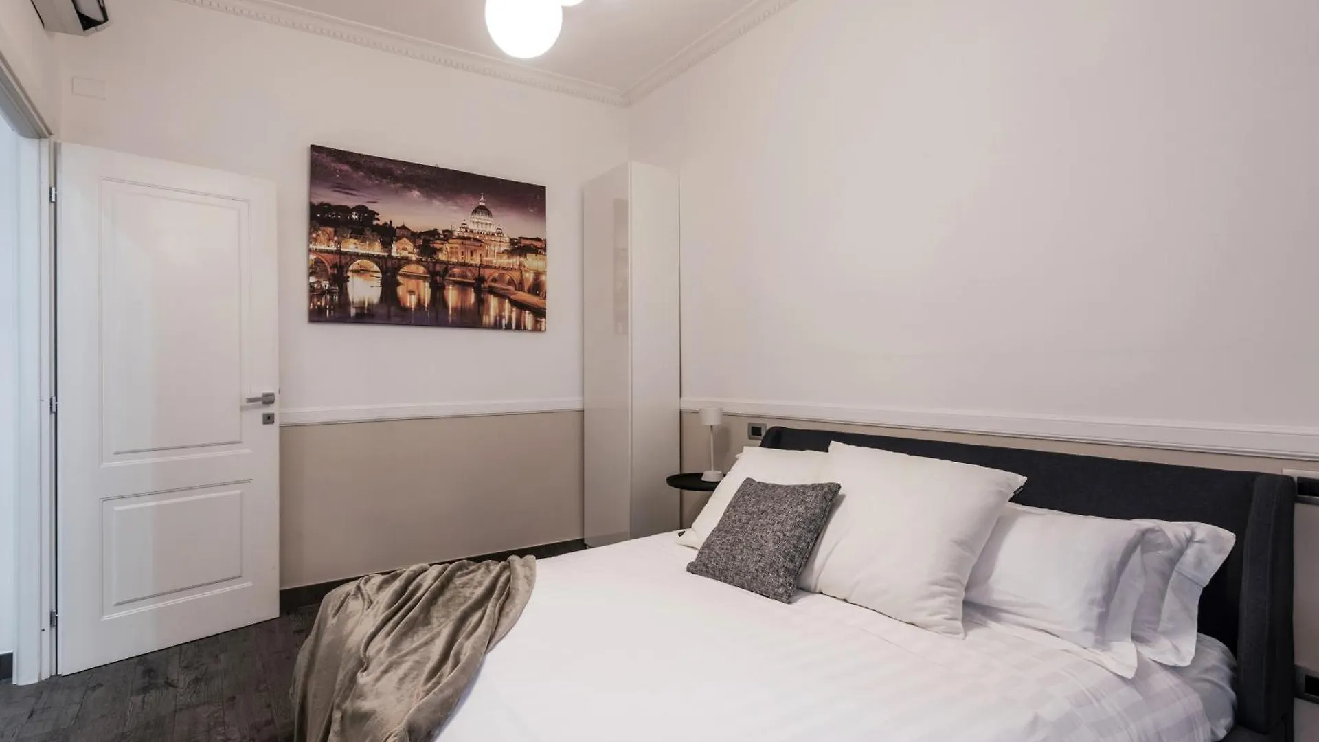 The Best Rent - Apartment In Testaccio District Rome 0*,  Italy